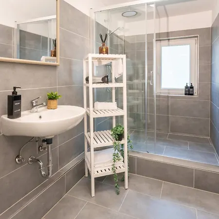 Villa Rheinsteig Sauna-whirlpool-kino