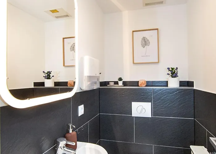 Rheinsteig Sauna-whirlpool-kino * Bendorf