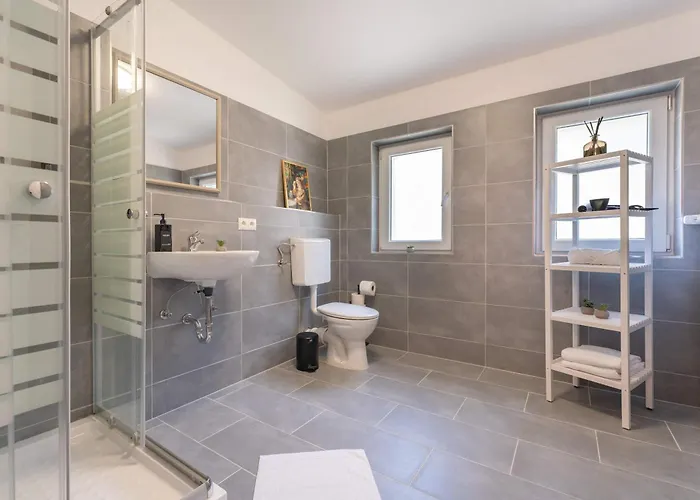 Rheinsteig Sauna-whirlpool-kino Villa